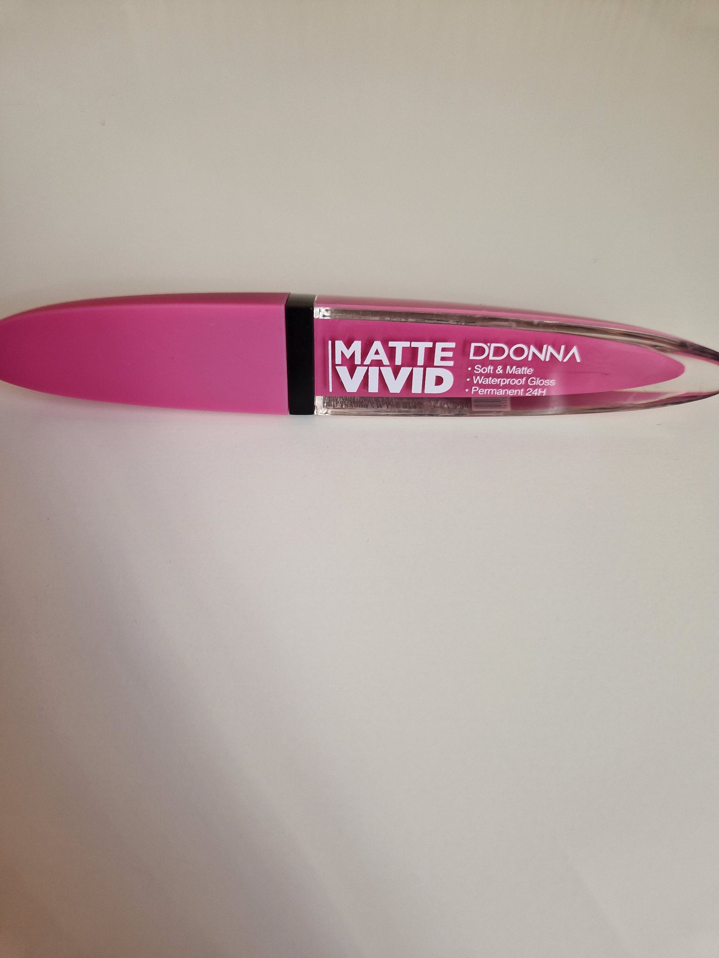 PINTALABIOS VIVID MATTE  PERMANENTE 24 HORAS DE  DDONNA