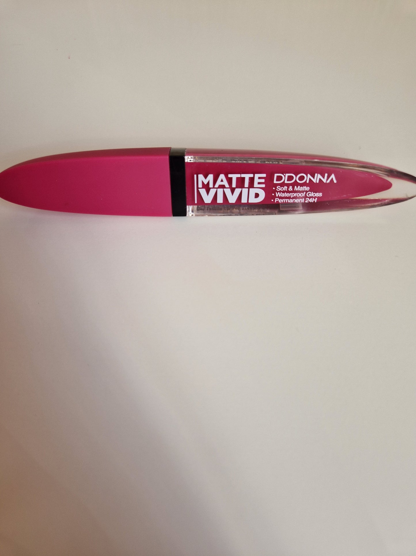 PINTALABIOS VIVID MATTE  PERMANENTE 24 HORAS DE  DDONNA